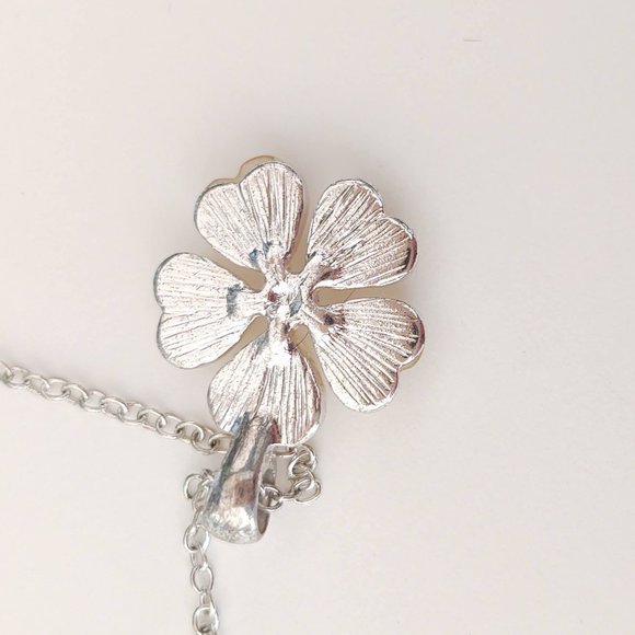 Cream flower pendant necklace with cz center and silver accents - Picture 12 of 12